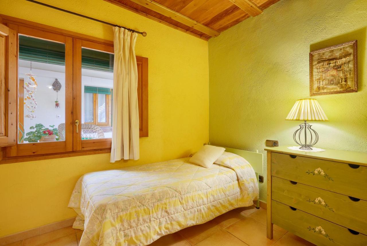 Casa Rural Can Coll Garriguella Kültér fotó