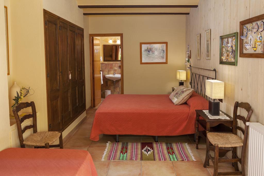 Casa Rural Can Coll Garriguella Kültér fotó