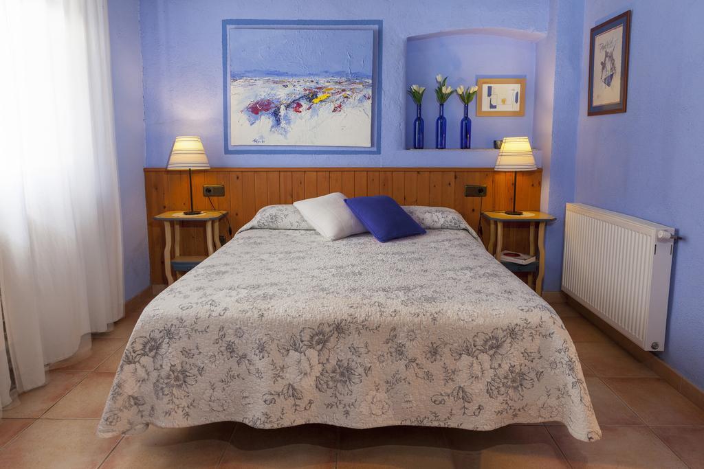 Casa Rural Can Coll Garriguella Kültér fotó