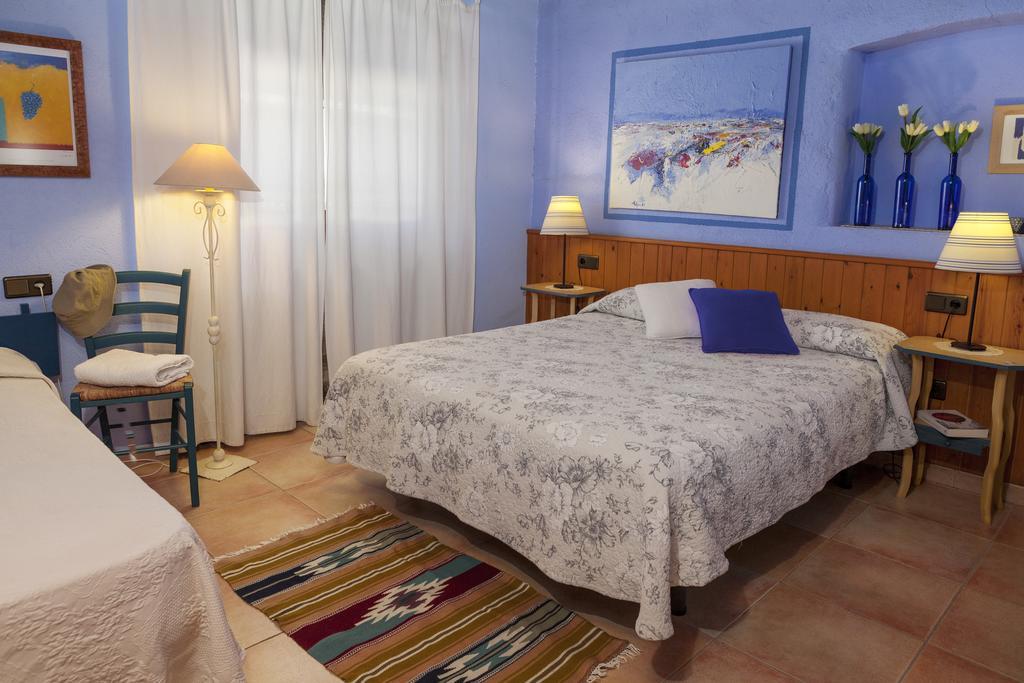 Casa Rural Can Coll Garriguella Kültér fotó